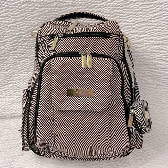 Ju-Ju-Be Bags Jujube Be Right Back Chevron Patterned Queen Of